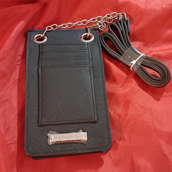 Madden Girl Handbags - Madden Girl Crossbody Phone Bag (NWOT)